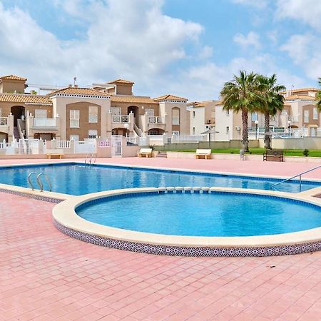 Sun & Beach Aguas Nuevas Torrevieja Exterior photo