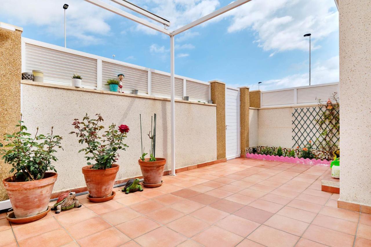 Sun & Beach Aguas Nuevas Torrevieja Exterior photo